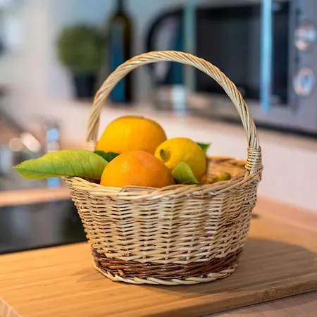 In 19 Apartament
