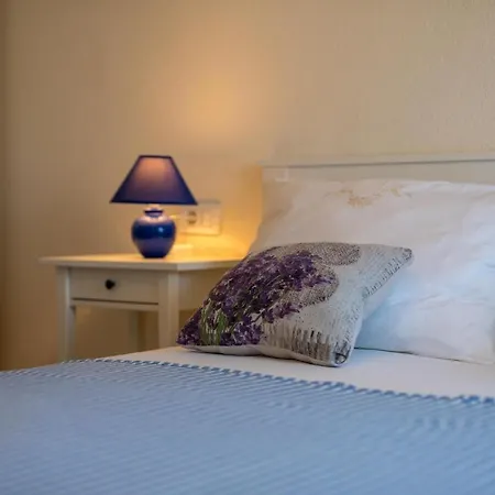 Apartament In 19 *