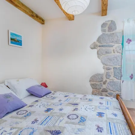 In 19 Apartament