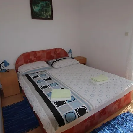 Apartament In 19 *