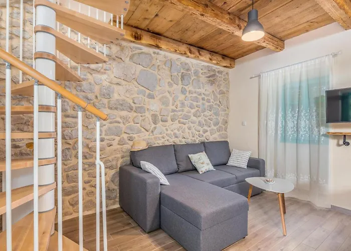 In 19 Apartament