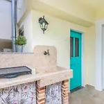Apartment In 19